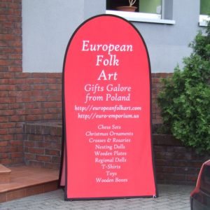 Pop Up Banner Tower im Außenbereich